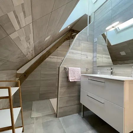 Prázdninový dům A La Ferme Avec Confort, Proche De Bourbon-l'archambault, Ideal Pour Randos Et Curistes - Fr-1-489-432 Ygrande