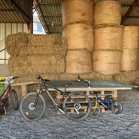 à La Ferme Avec Confort, Proche De Bourbon-l'archambault, Idéal Pour Randos Et Curistes - Fr-1-489-432 Casa de Campo *