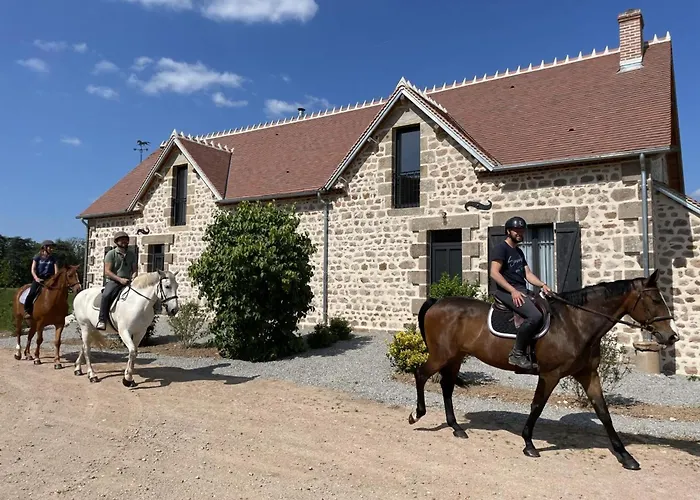 בית נופש A La Ferme Avec Confort, Proche De Bourbon-l'archambault, Ideal Pour Randos Et Curistes - Fr-1-489-432 Ygrande